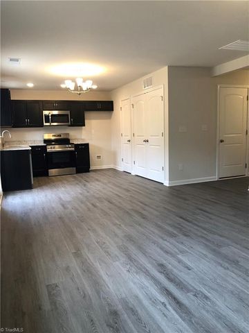 622 Cox Avenue, Thomasville, NC 27360
