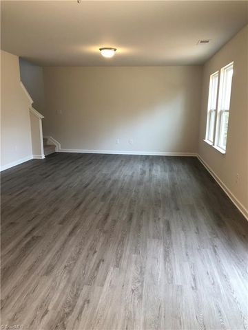 622 Cox Avenue, Thomasville, NC 27360