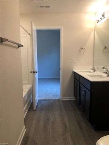 622 Cox Avenue, Thomasville, NC 27360