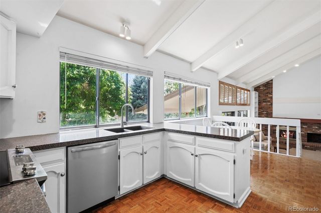 5562 E Caley Avenue, Centennial, CO 80121