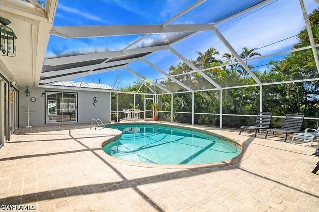 1072 Wisconsin DR, Naples, FL 34103