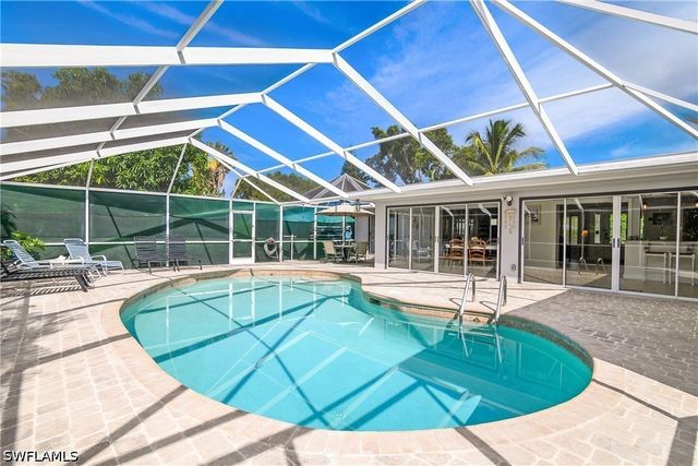 1072 Wisconsin DR, Naples, FL 34103