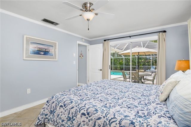 1072 Wisconsin DR, Naples, FL 34103