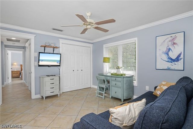1072 Wisconsin DR, Naples, FL 34103