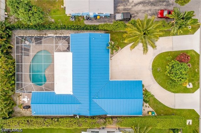 1072 Wisconsin DR, Naples, FL 34103
