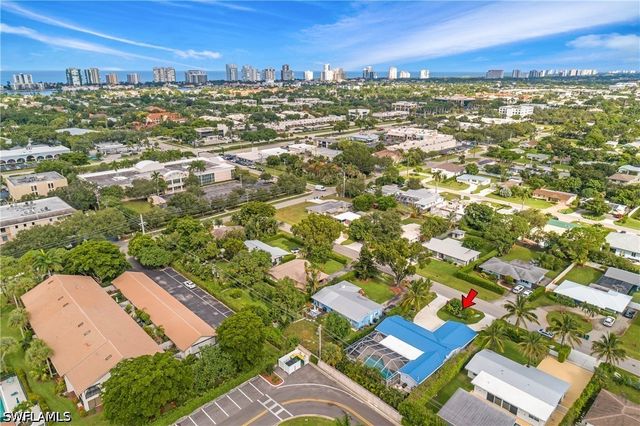 1072 Wisconsin DR, Naples, FL 34103