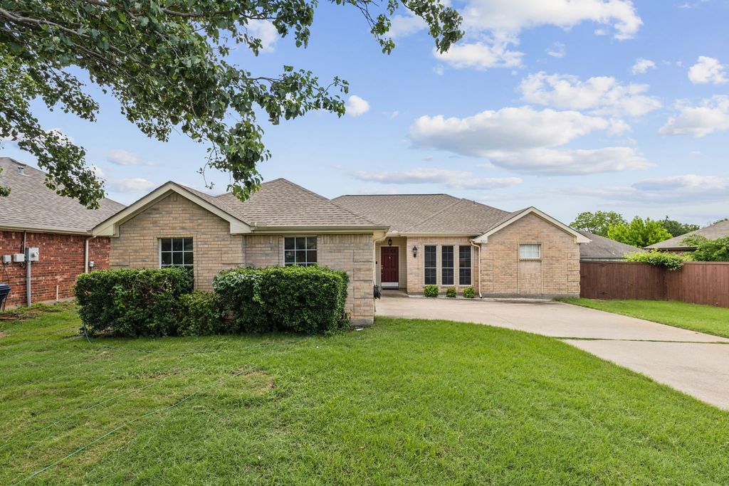 5216 Whiting Way, Denton, TX 76208