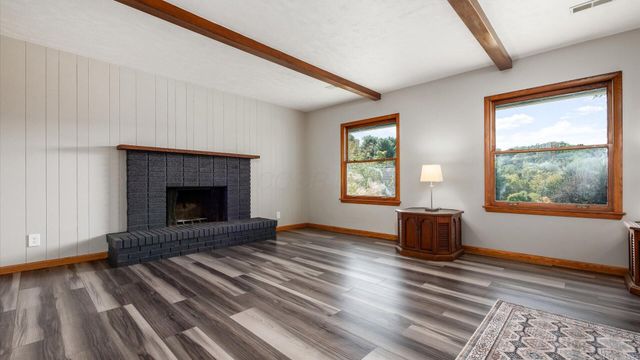 1681 S Watson Road SE, Heath, OH 43056