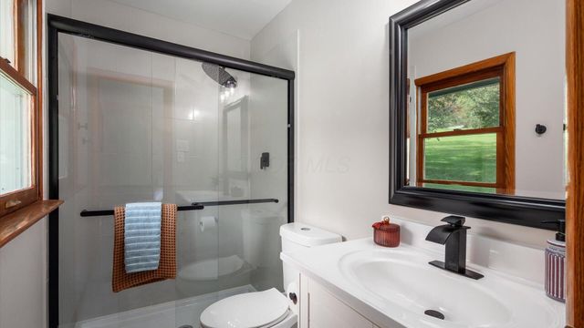 1681 S Watson Road SE, Heath, OH 43056