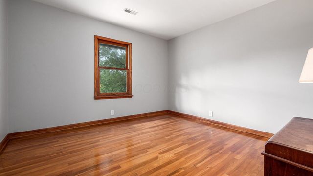 1681 S Watson Road SE, Heath, OH 43056