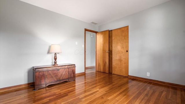 1681 S Watson Road SE, Heath, OH 43056