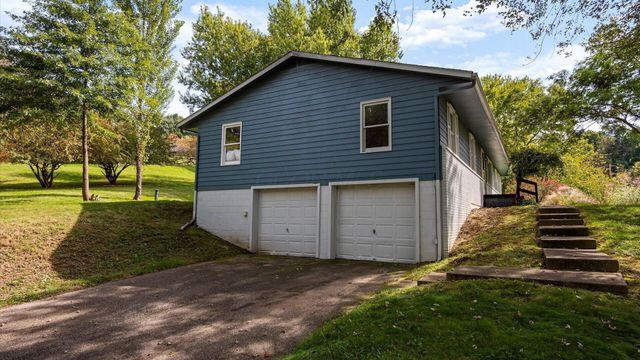 1681 S Watson Road SE, Heath, OH 43056