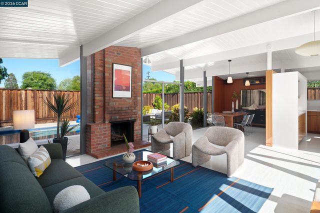 4095 Phoenix St, Concord, CA 94521