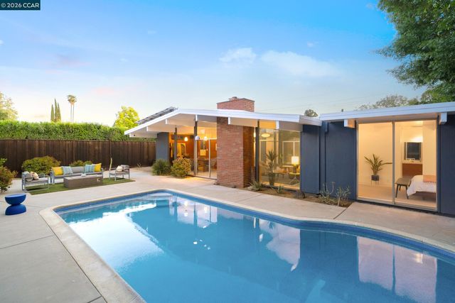 4095 Phoenix St, Concord, CA 94521