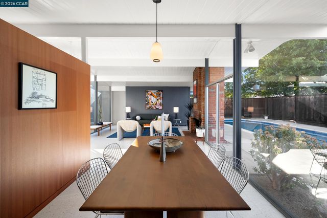 4095 Phoenix St, Concord, CA 94521