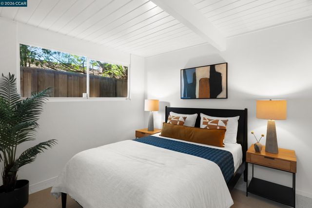 4095 Phoenix St, Concord, CA 94521