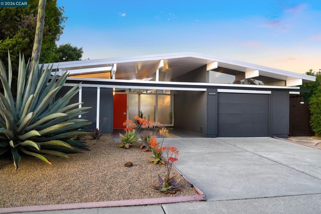 4095 Phoenix St, Concord, CA 94521