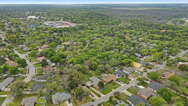 7328 Ravehill Lane, Dallas, TX 75227