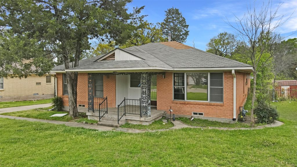 7328 Ravehill Lane, Dallas, TX 75227