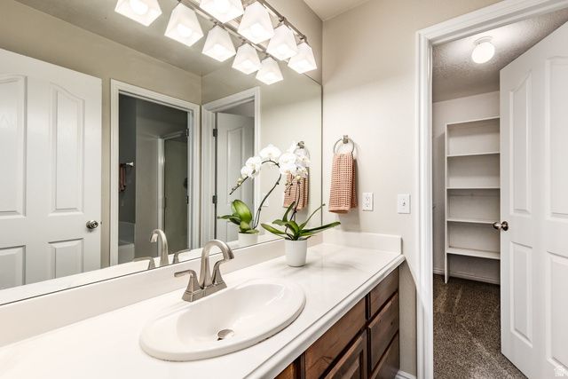 1065 W WINDSOR DR, North Salt Lake, UT 84054