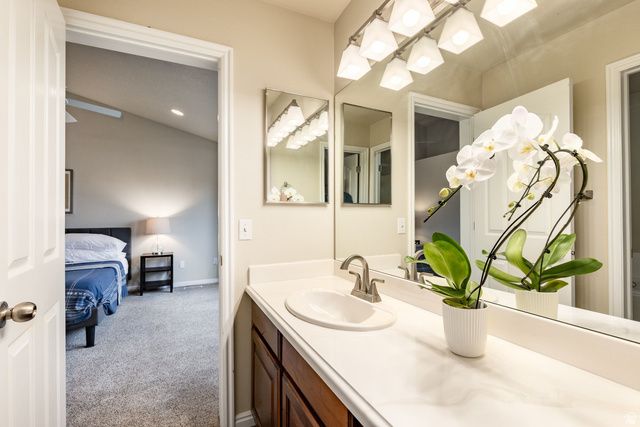 1065 W WINDSOR DR, North Salt Lake, UT 84054