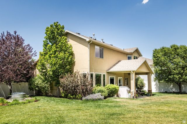 1065 W WINDSOR DR, North Salt Lake, UT 84054