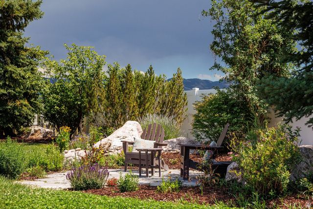 1065 W WINDSOR DR, North Salt Lake, UT 84054