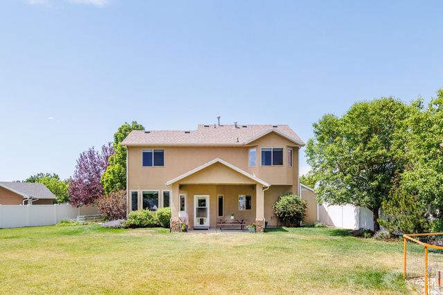 1065 W WINDSOR DR, North Salt Lake, UT 84054