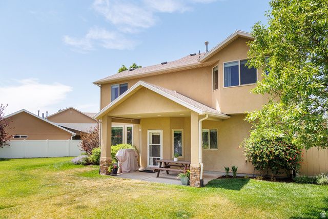 1065 W WINDSOR DR, North Salt Lake, UT 84054