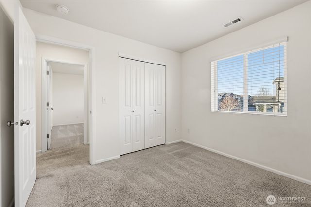 2306 Fiddleback Street NE, Lacey, WA 98516