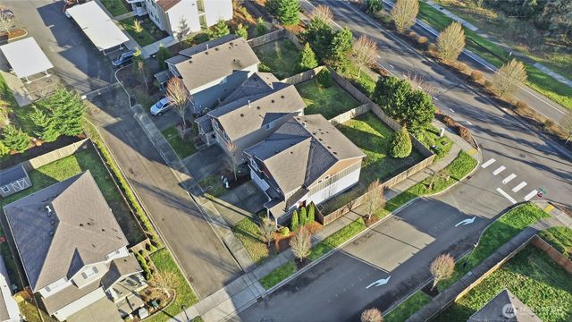 2306 Fiddleback Street NE, Lacey, WA 98516