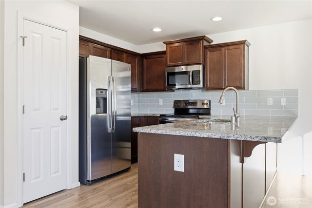 2306 Fiddleback Street NE, Lacey, WA 98516