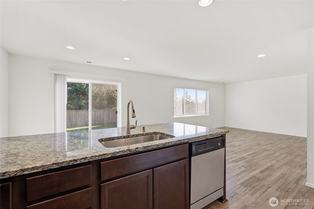 2306 Fiddleback Street NE, Lacey, WA 98516