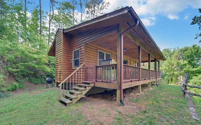 643 Zekes Trail, Marble, NC 28905
