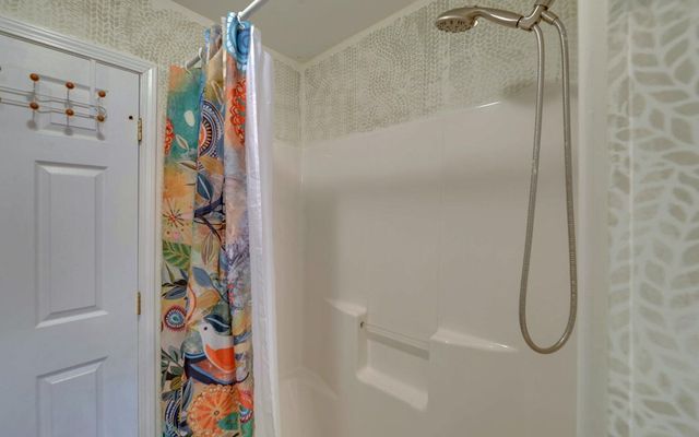 643 Zekes Trail, Marble, NC 28905