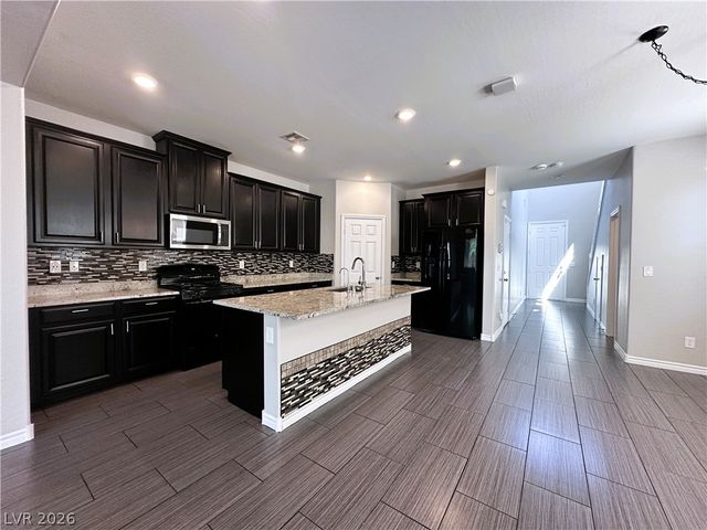 6214 Orions Belt Peak Street, North Las Vegas, NV 89031