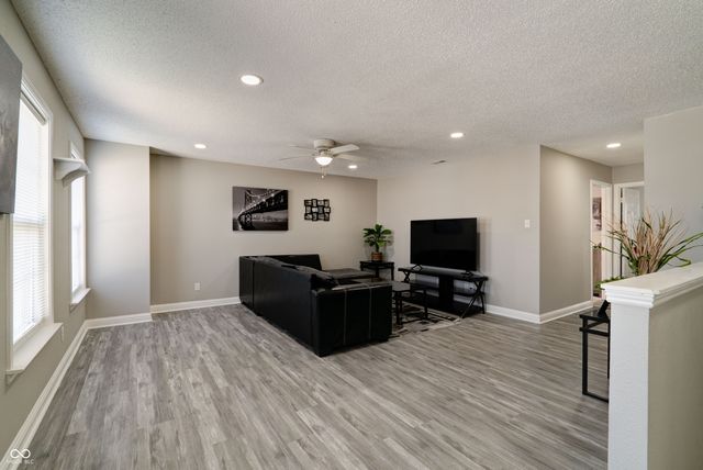 10597 Cyrus Drive, Indianapolis, IN 46231