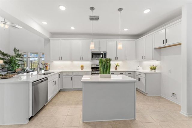 550 Long Beach Bay Drive, Katy, TX 77493