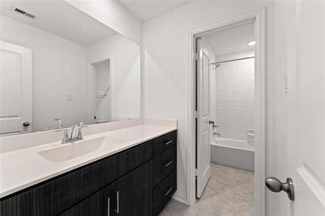 550 Long Beach Bay Drive, Katy, TX 77493
