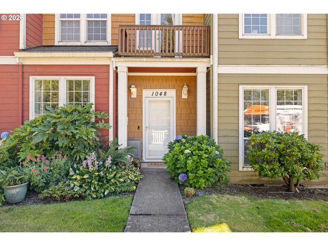 1048 Nw BURNSIDE Rd, Gresham, OR 97030