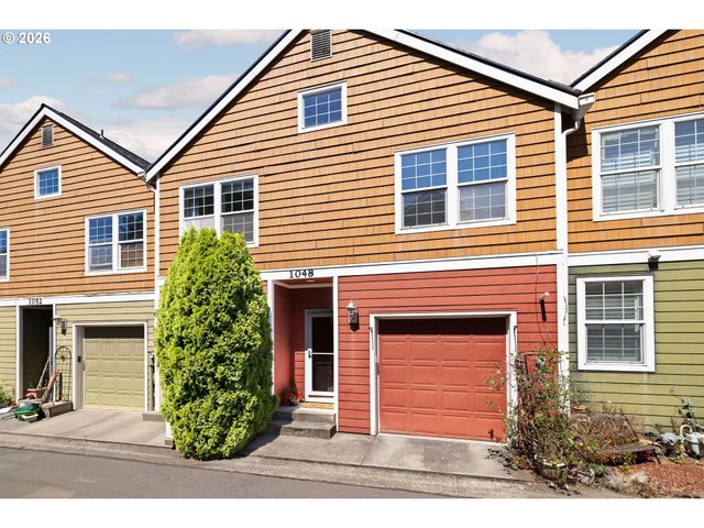1048 Nw BURNSIDE Rd, Gresham, OR 97030