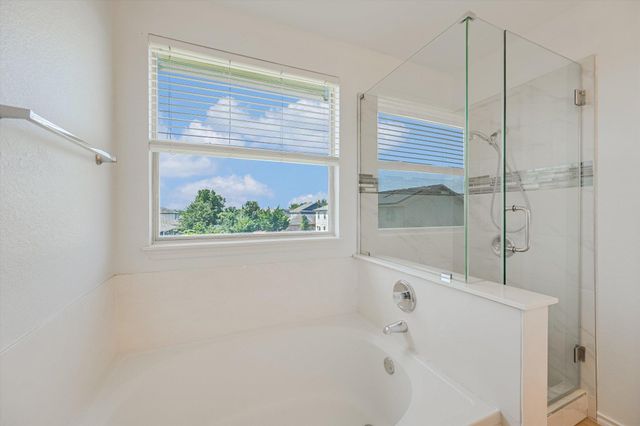 17817 Majestic Elm LN, Elgin, TX 78621