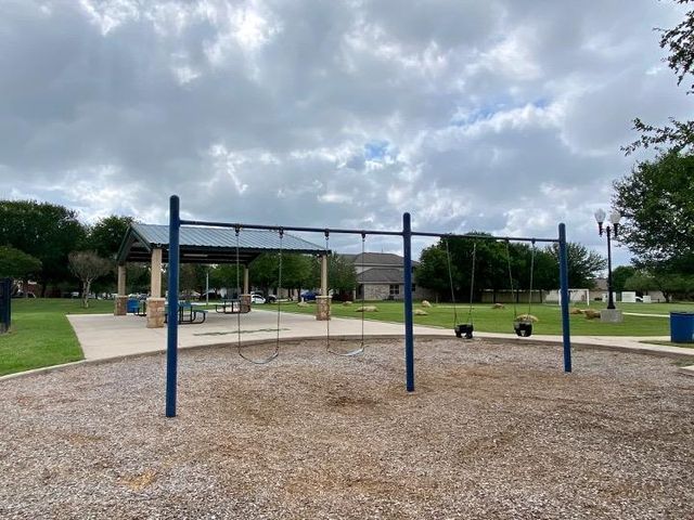 17817 Majestic Elm LN, Elgin, TX 78621