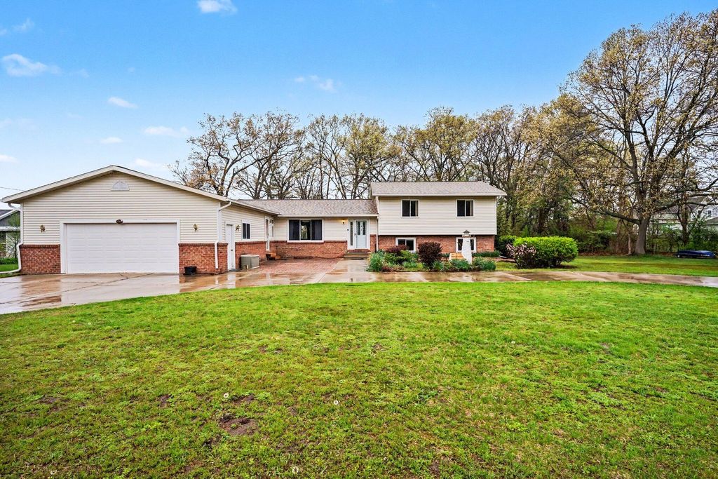 15378 Mcleans, Spring Lake Twp, MI 49456
