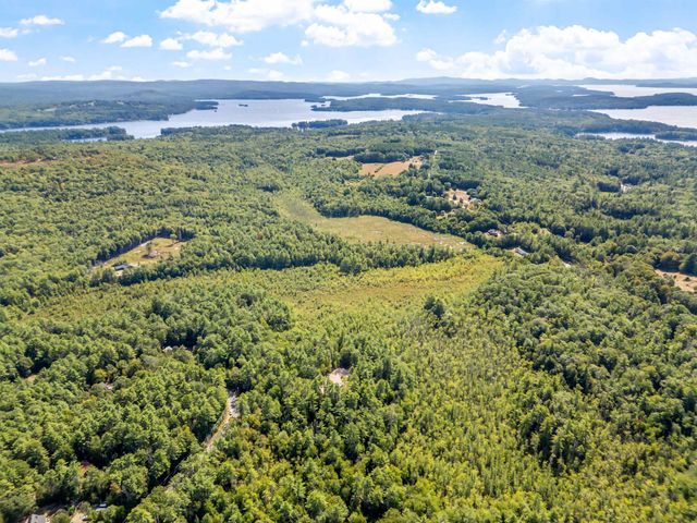 05 Ferry Road, Moultonborough, NH 03254