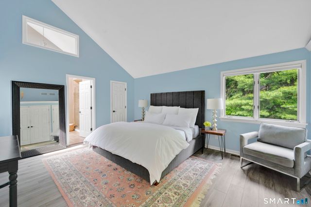 7 Echo Lane, Simsbury, CT 06070