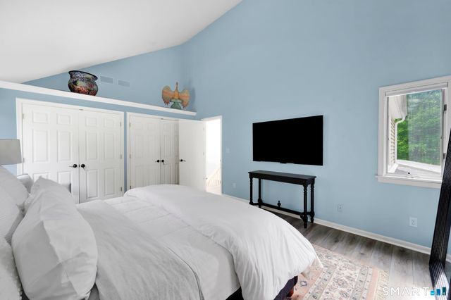 7 Echo Lane, Simsbury, CT 06070