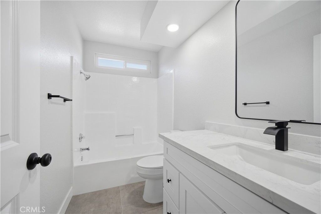 Image 12 of property listing at 29845 Avenida De Cortez, Menifee, CA 92586
