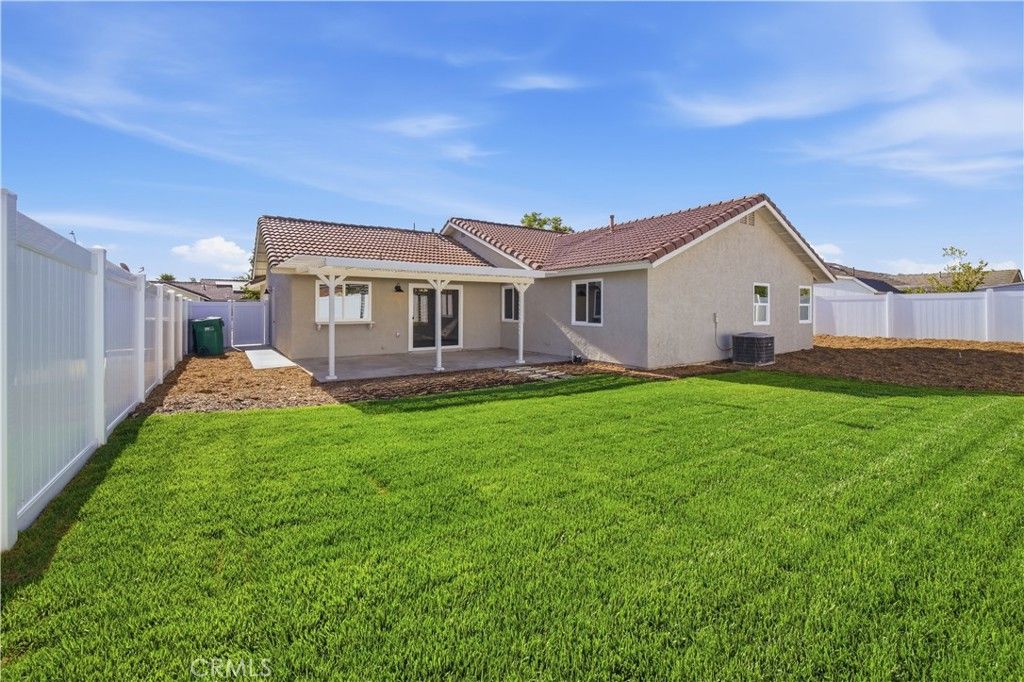 Image 2 of property listing at 29845 Avenida De Cortez, Menifee, CA 92586