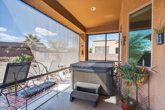 837 W Bosch Drive, Green Valley, AZ 85614